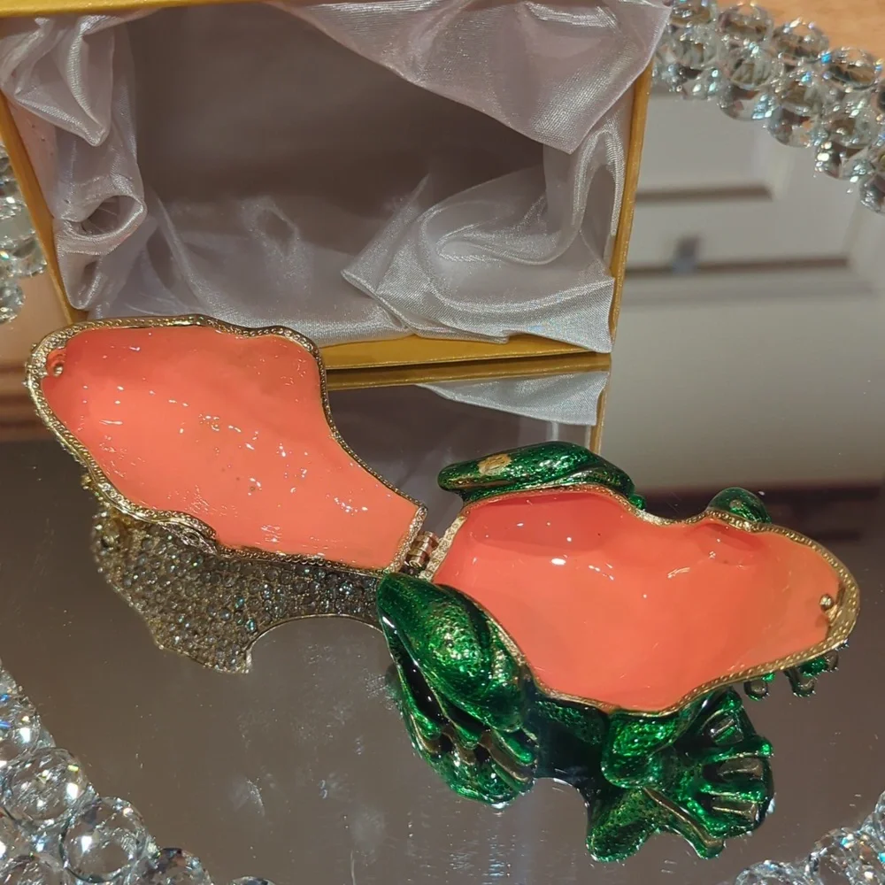 Frog Prince Tchotchke Jewelry Trinket Box NIB - Picture 5 of 6
